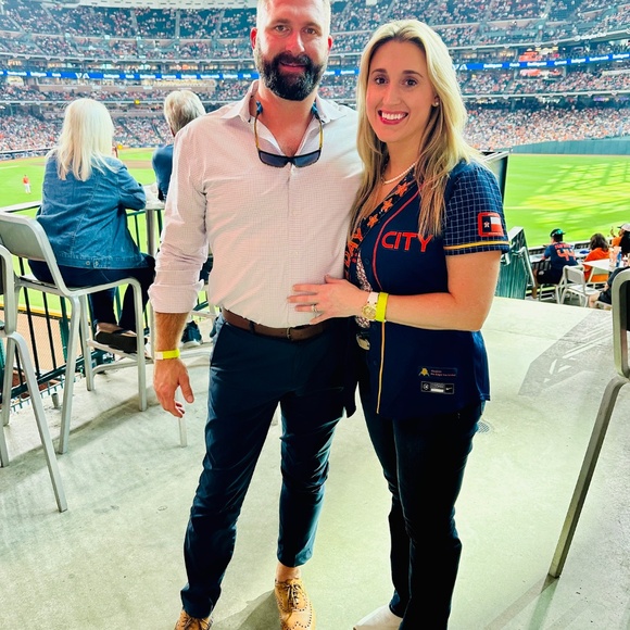 Meet your Posher, Robin - Picture 3 of 4